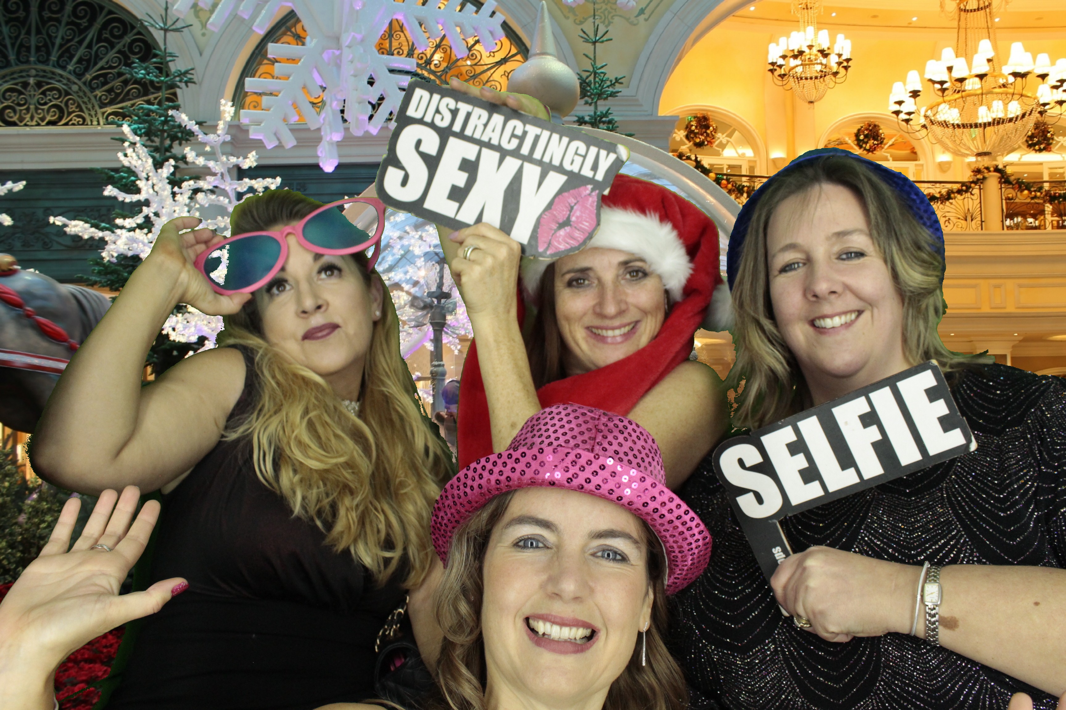 Ocean Network Express Christmas Party 2019 | View more photos from the event at gallery.myphotoboothexperience.co.uk/u/MyPhotoBoothExperienceLtd/Ocean-Network-Express-Christmas-Party-2019